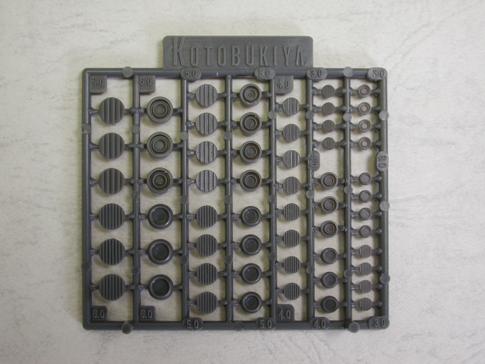 �v�����j�b�gP120 �ۃ��[���hIV