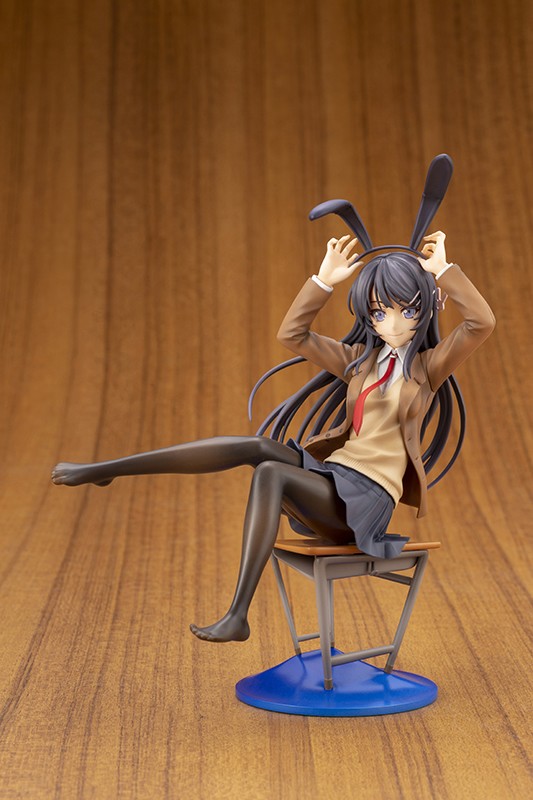 桜島麻衣　コトブキヤ　1/8 フィギュア　制服 桜島麻衣 コトブキヤ 1/8 フィギュア 制服 桜島麻衣～バニー